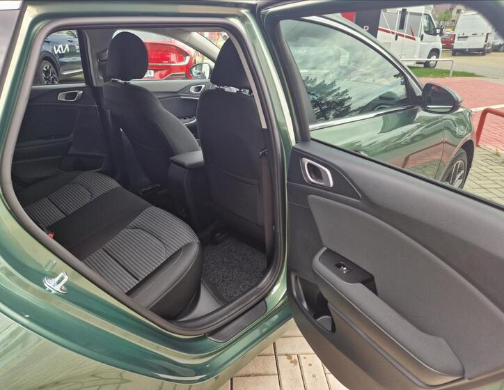 KIA Ceed 12