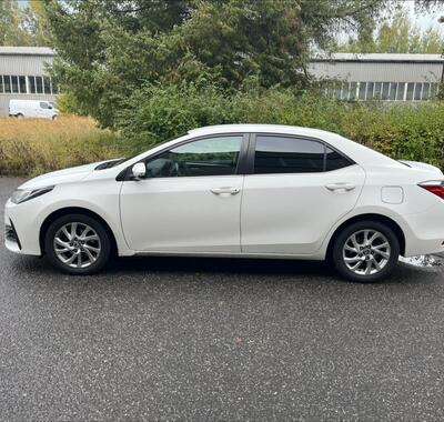 Toyota Corolla 4