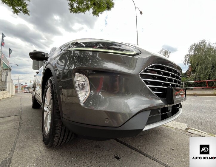 Ford Kuga 9