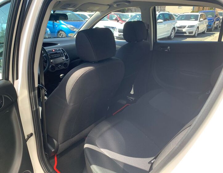 Hyundai i20 17