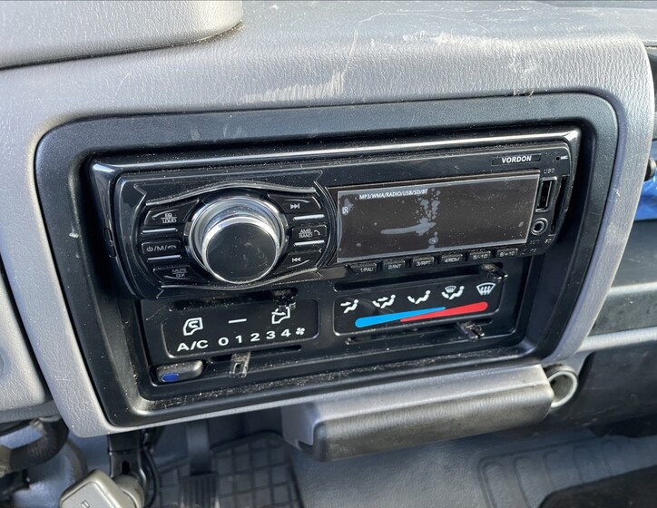 Nissan Cabstar 9