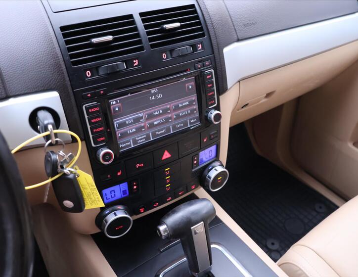Volkswagen Touareg 23
