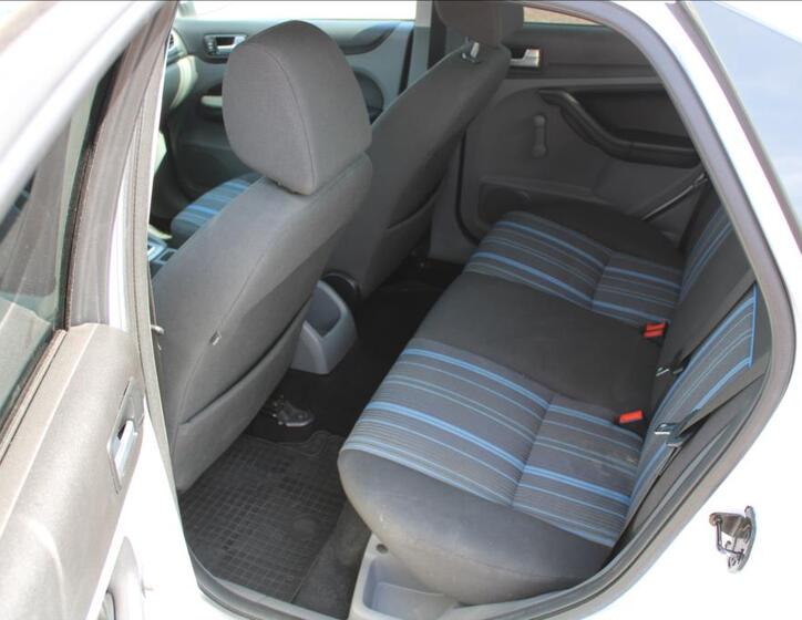 Ford Focus 11