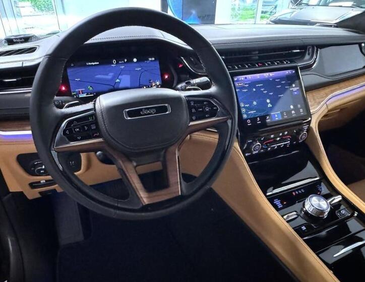Jeep Grand Cherokee 20