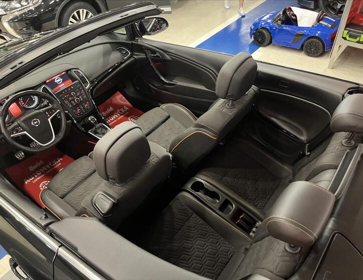 Opel Cascada 10