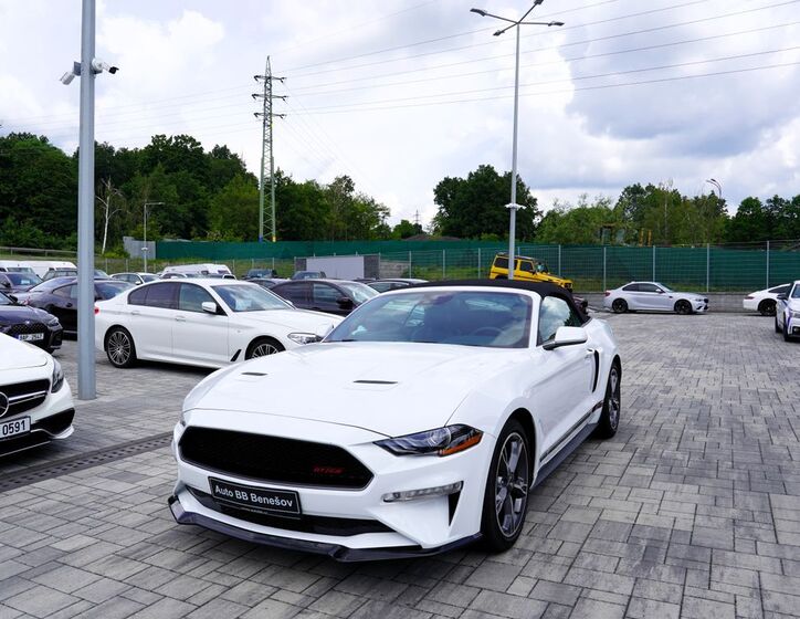 Ford Mustang 2