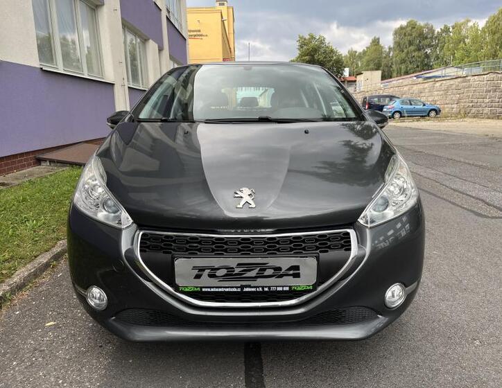 Peugeot 208 6