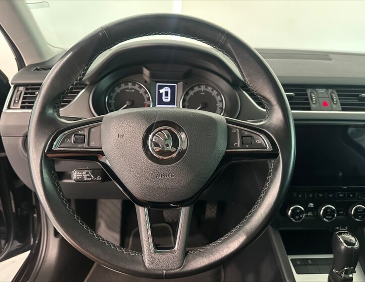Škoda Octavia 10