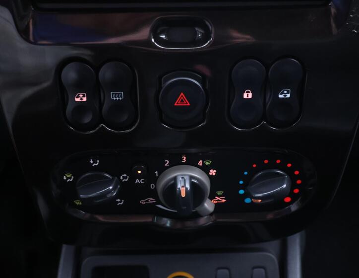 Dacia Duster 24