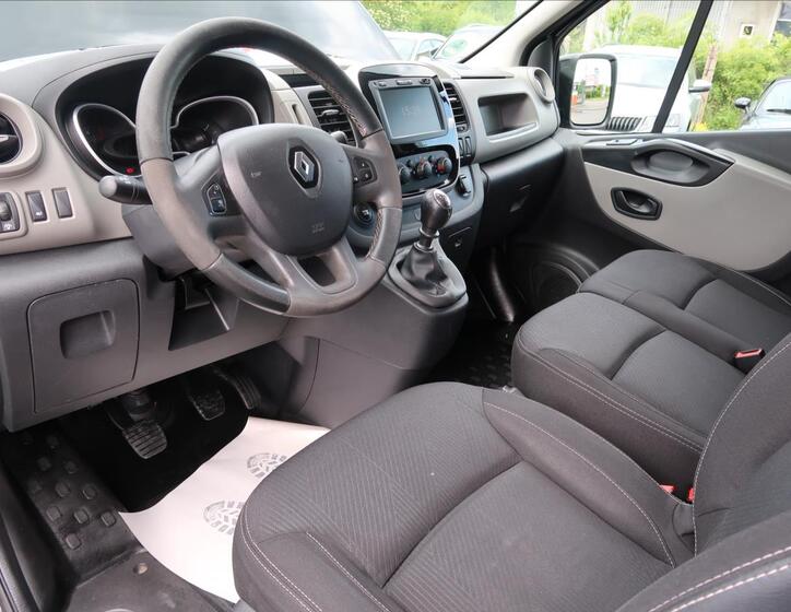 Renault Trafic 9