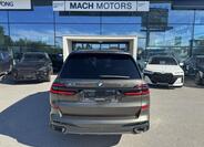 BMW X7 10