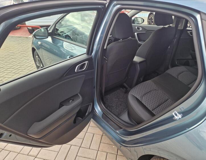 KIA Ceed 10
