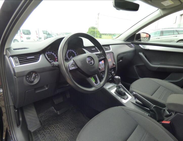 Škoda Octavia 16