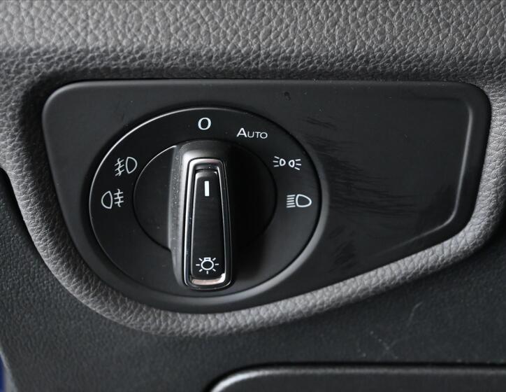 Volkswagen Touran 28