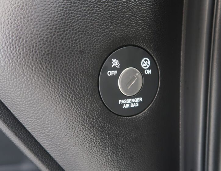 Hyundai i10 25