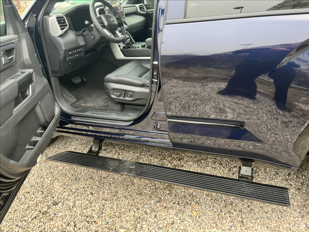 Toyota Sequoia