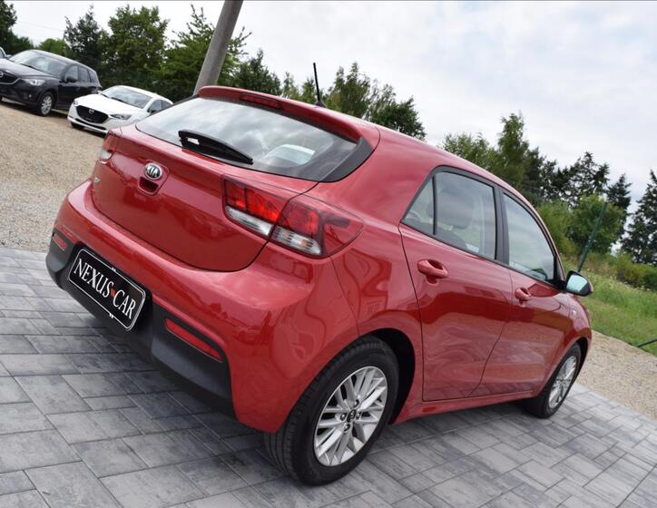 KIA Rio 5