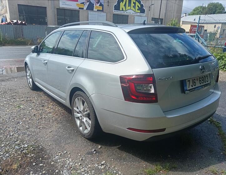 Škoda Octavia 9