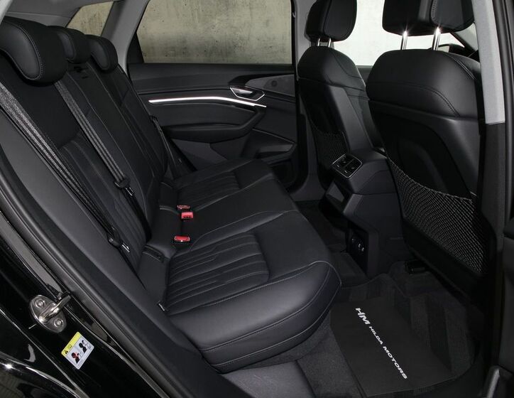 Audi e-tron 12