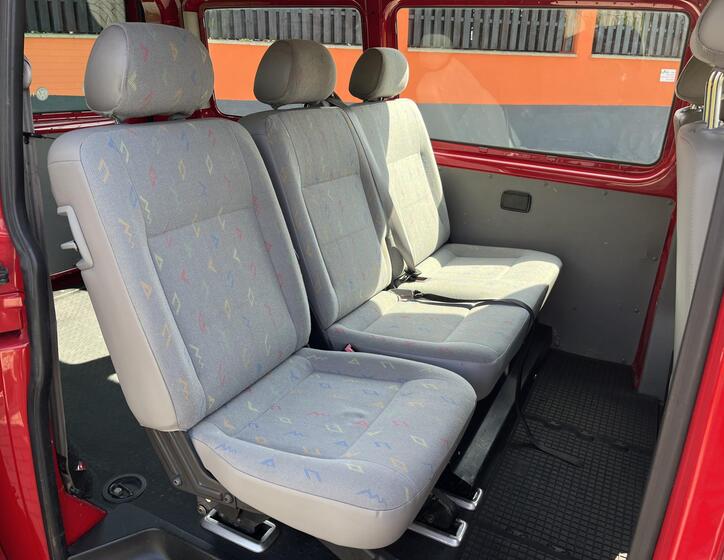 Volkswagen Transporter 16