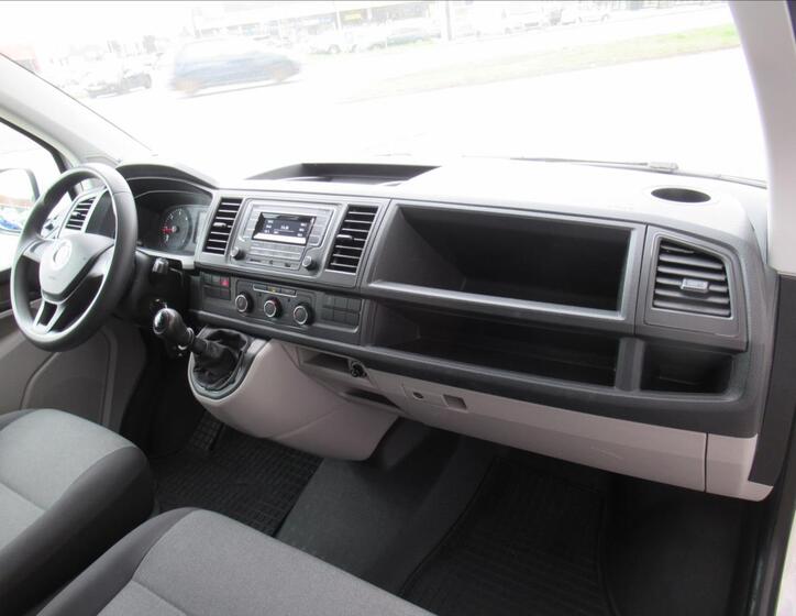 Volkswagen Transporter 17