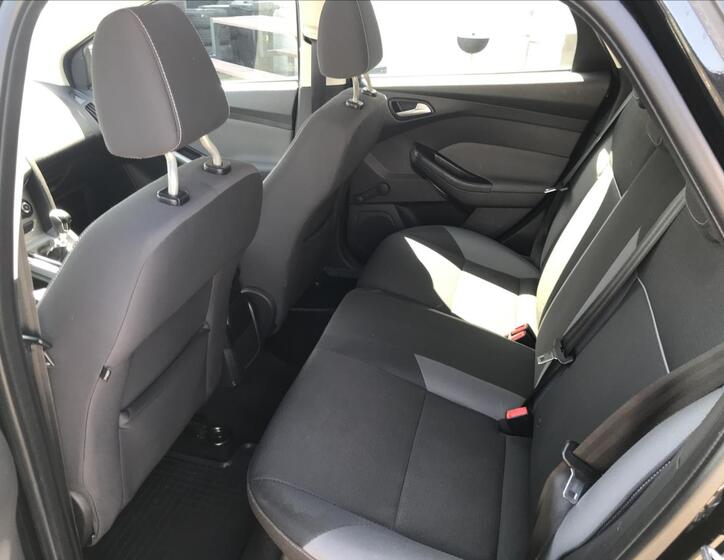 Ford Focus 8