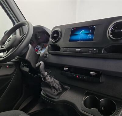 Mercedes-Benz Sprinter 15