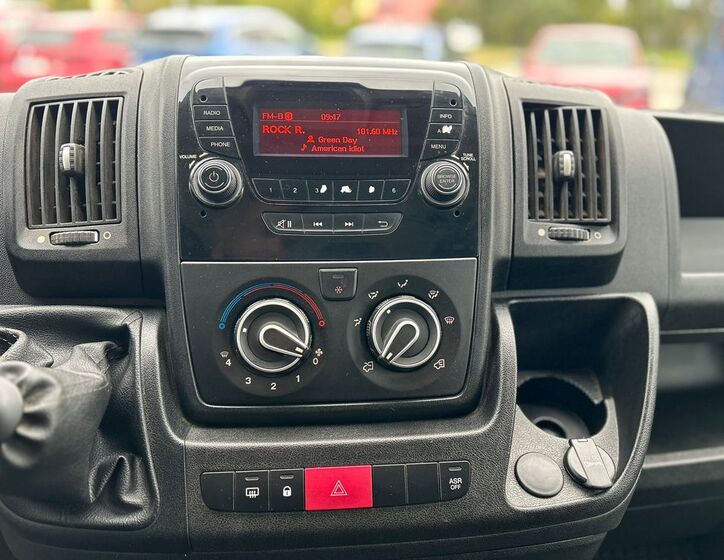 Peugeot Boxer 17