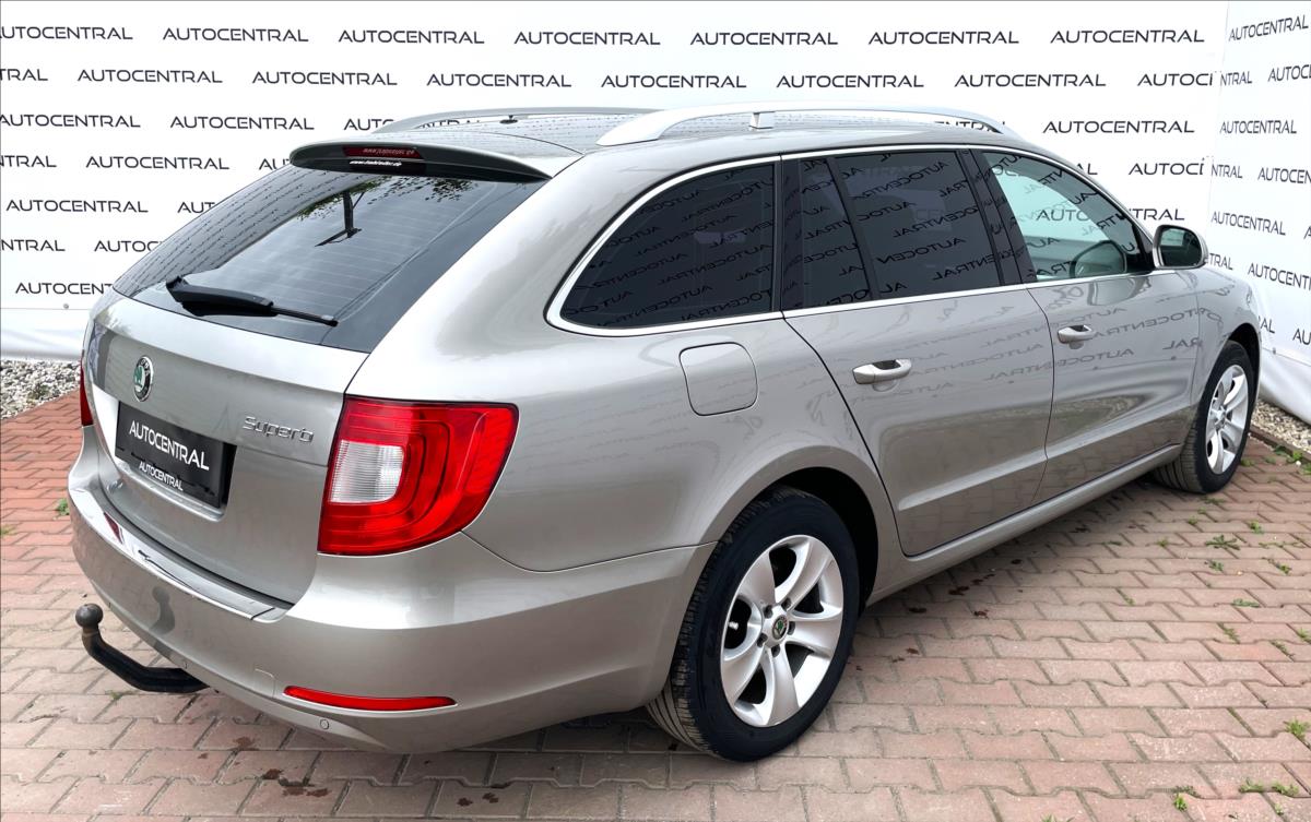Škoda Superb