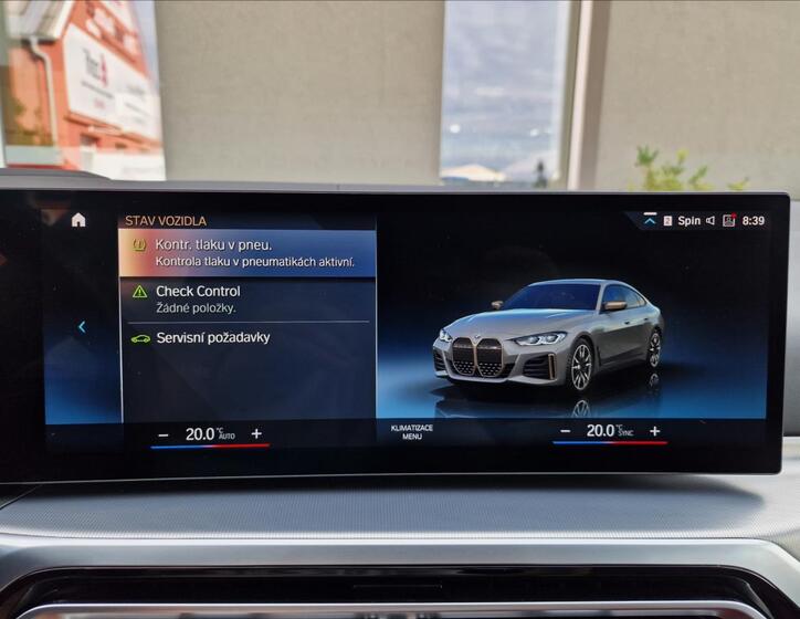 BMW i4 33