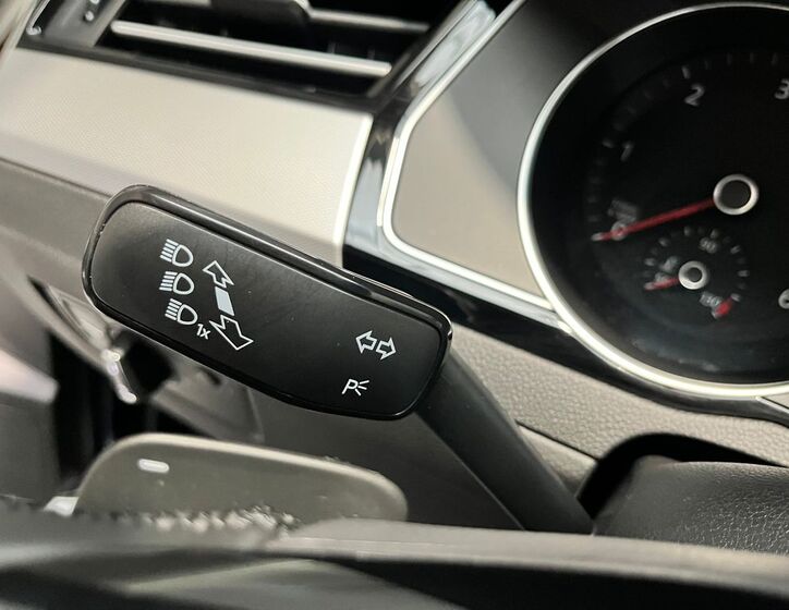 Volkswagen Passat 9