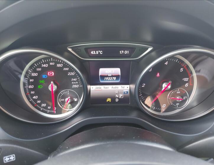 Mercedes-Benz CLA 27