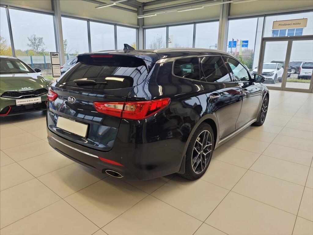 KIA Optima 5