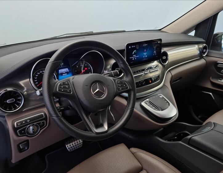 Mercedes-Benz Třídy V 9