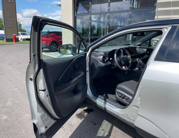 Toyota C-HR 14