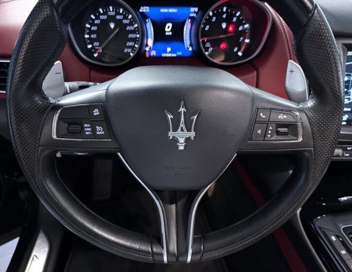 Maserati Levante 19