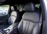 BMW X7 26