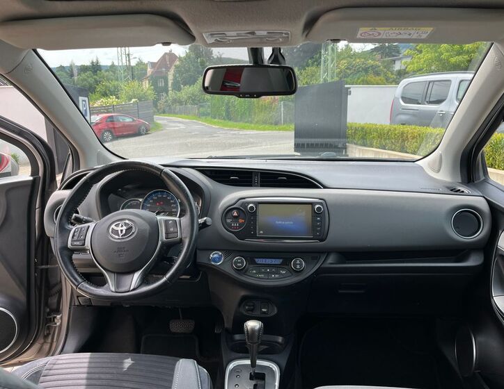 Toyota Yaris 18
