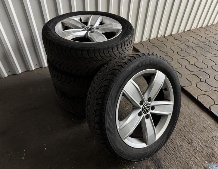 Volkswagen Passat 44
