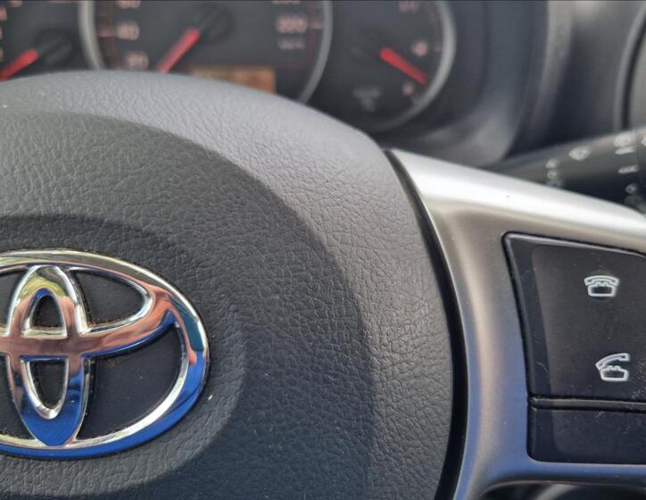 Toyota Yaris 32