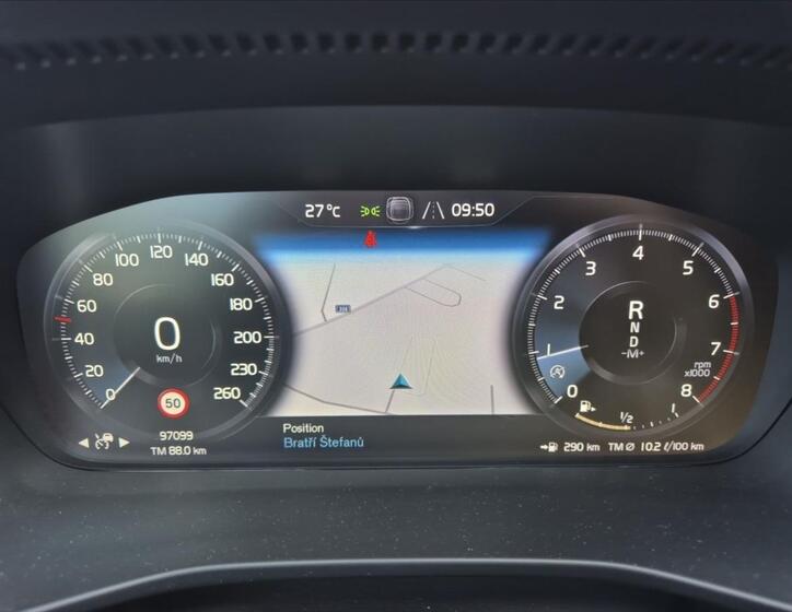 Volvo XC40 19
