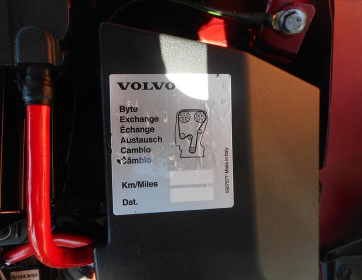 Volvo V40 26