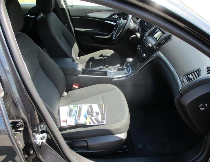 Opel Insignia 13