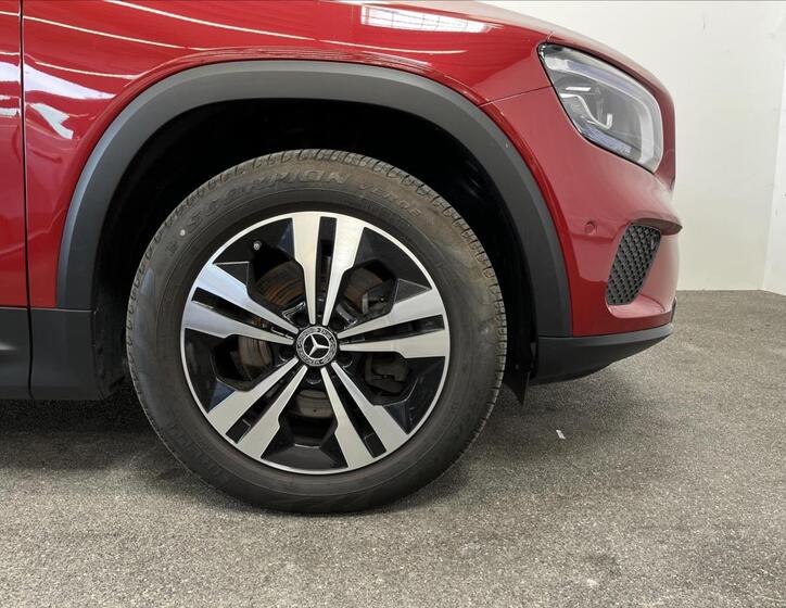 Mercedes-Benz GLB 24