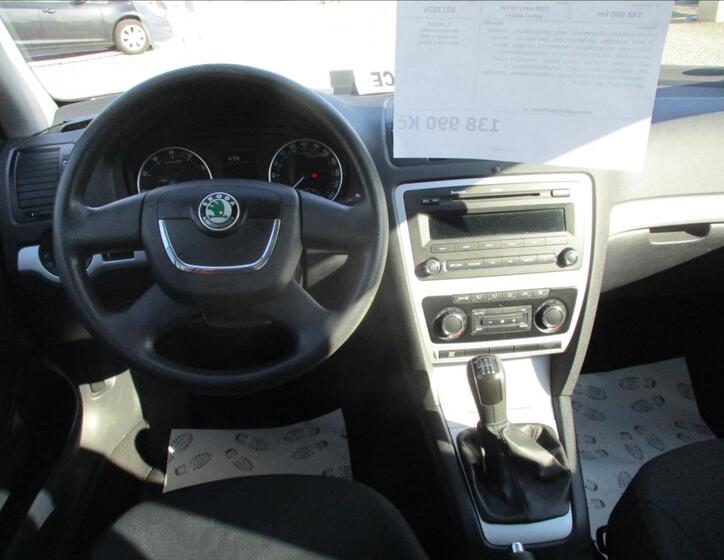Škoda Octavia 16