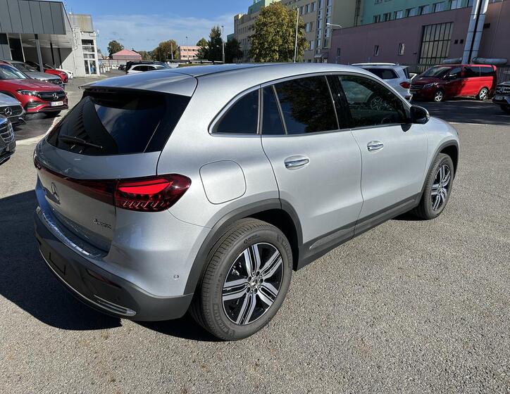 Mercedes-Benz EQA 4