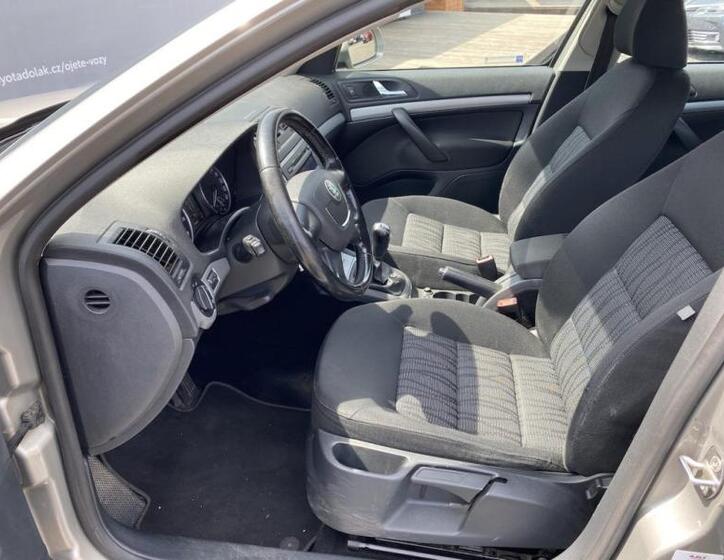 Škoda Octavia 10