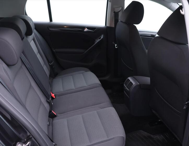 Volkswagen Golf 12