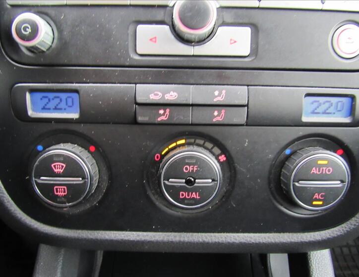 Volkswagen Golf 17
