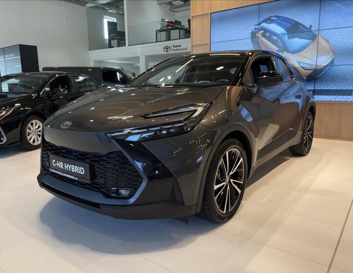 Toyota C-HR 3